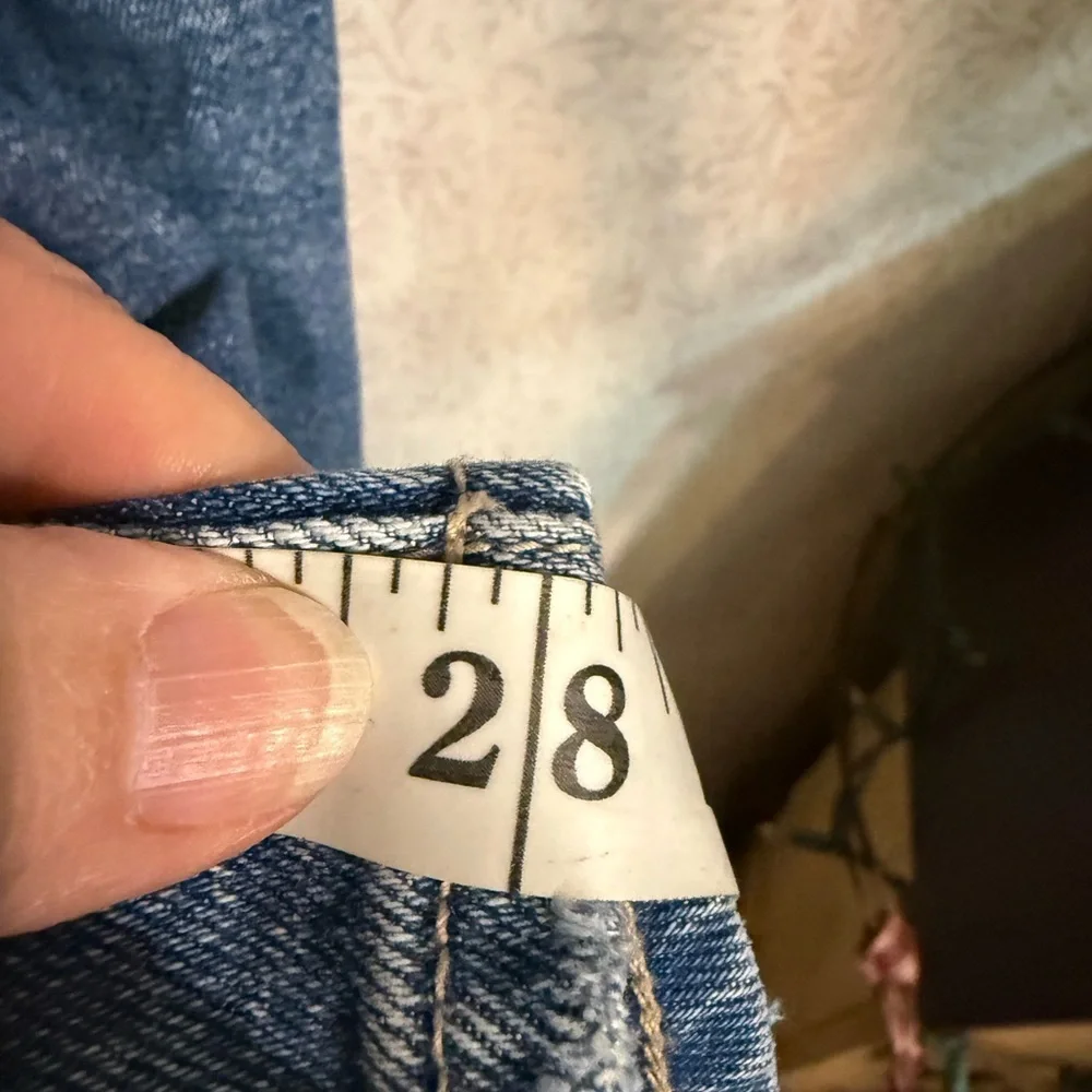 American Eagle Outfitters relaxed fit
